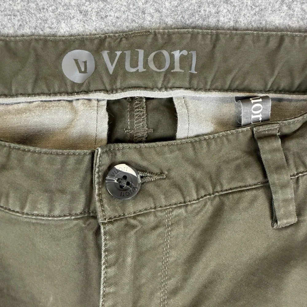 Vuori Collins Chino Pants Mens 33 V433 Olive Green Cotton Stretch Slacks Golf